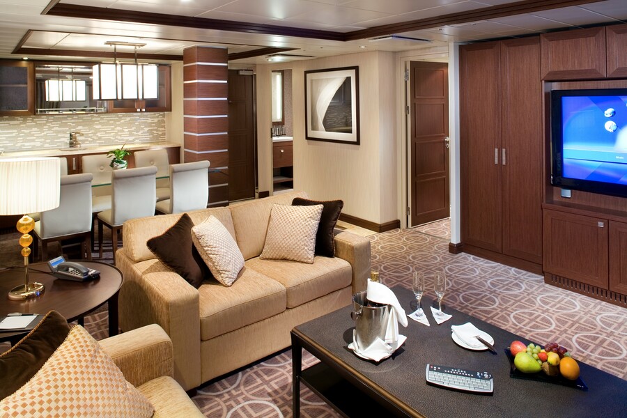 Celebrity Solstice Class - Royal Suite, ©CEL.jpg